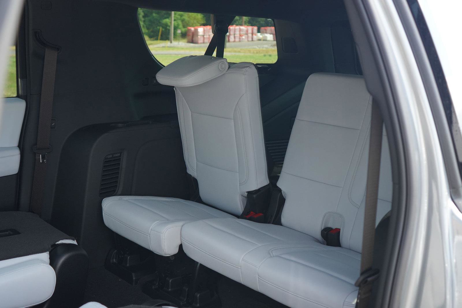 New 2025 Chevrolet Suburban Premier image 29