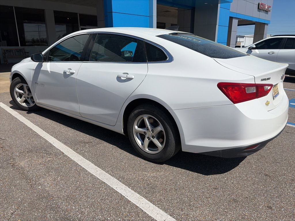 Used 2016 Chevrolet Malibu LS image 3
