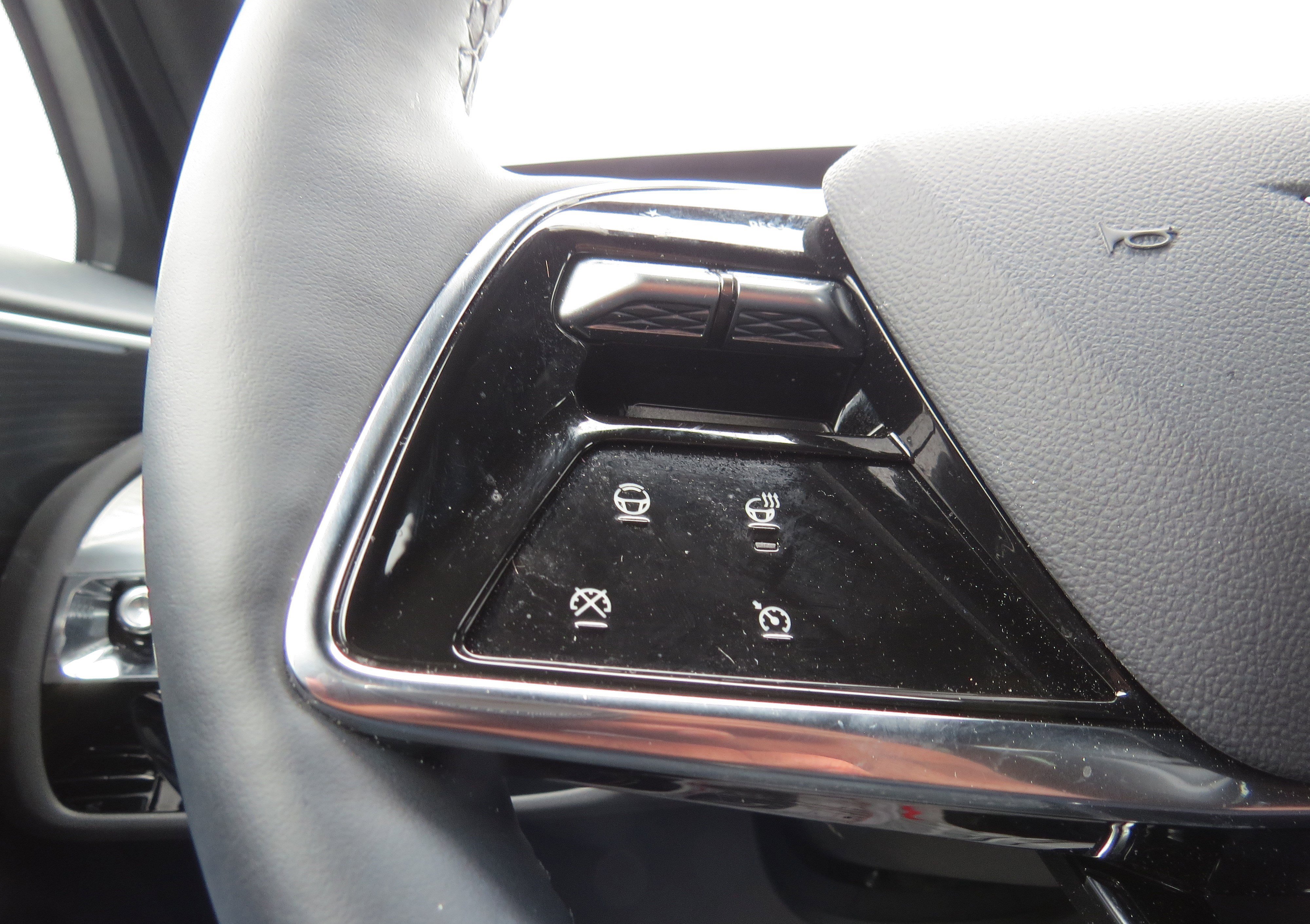 New 2025 Cadillac Lyriq Sport image 22