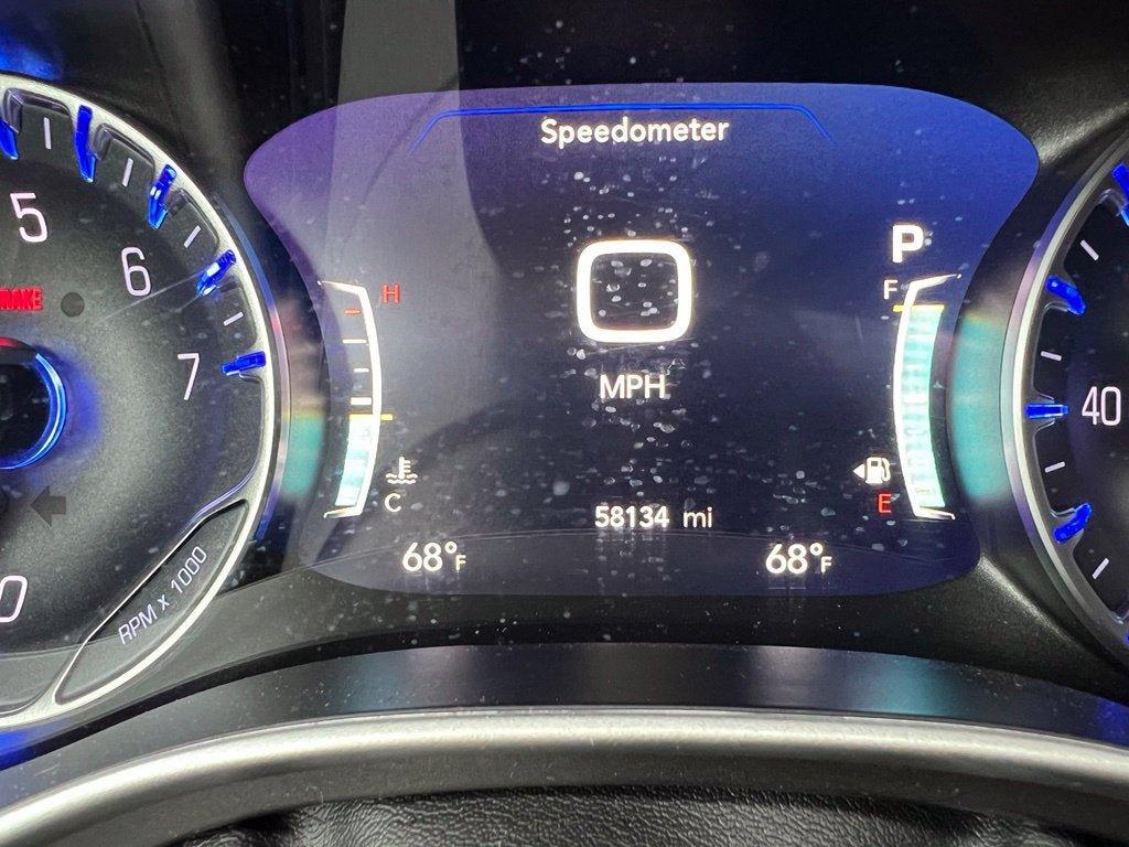 Used 2024 Chrysler Pacifica Touring-L FWD image 11