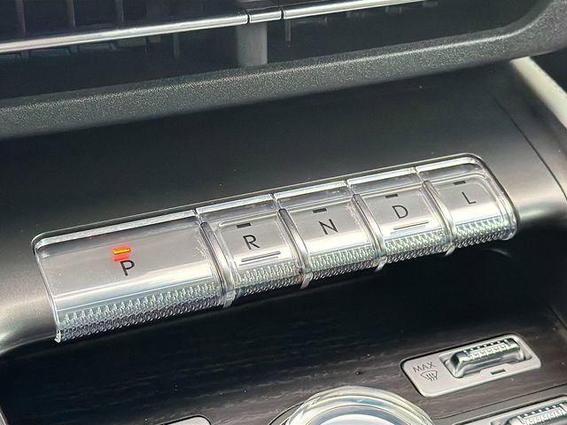 Used 2024 Lincoln Nautilus Reserve image 27