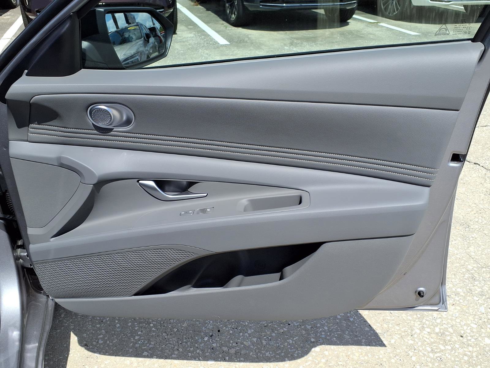 Used 2026 Hyundai Elantra Sport image 12