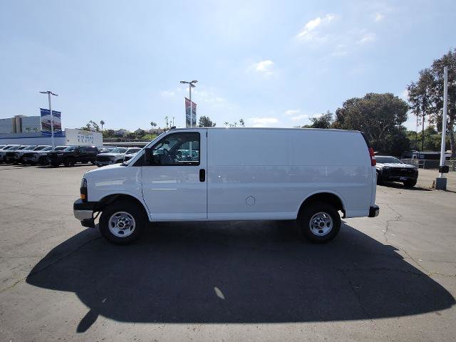 Used 2024 GMC Savana 2500 w/ Driver Convenience Package image 5
