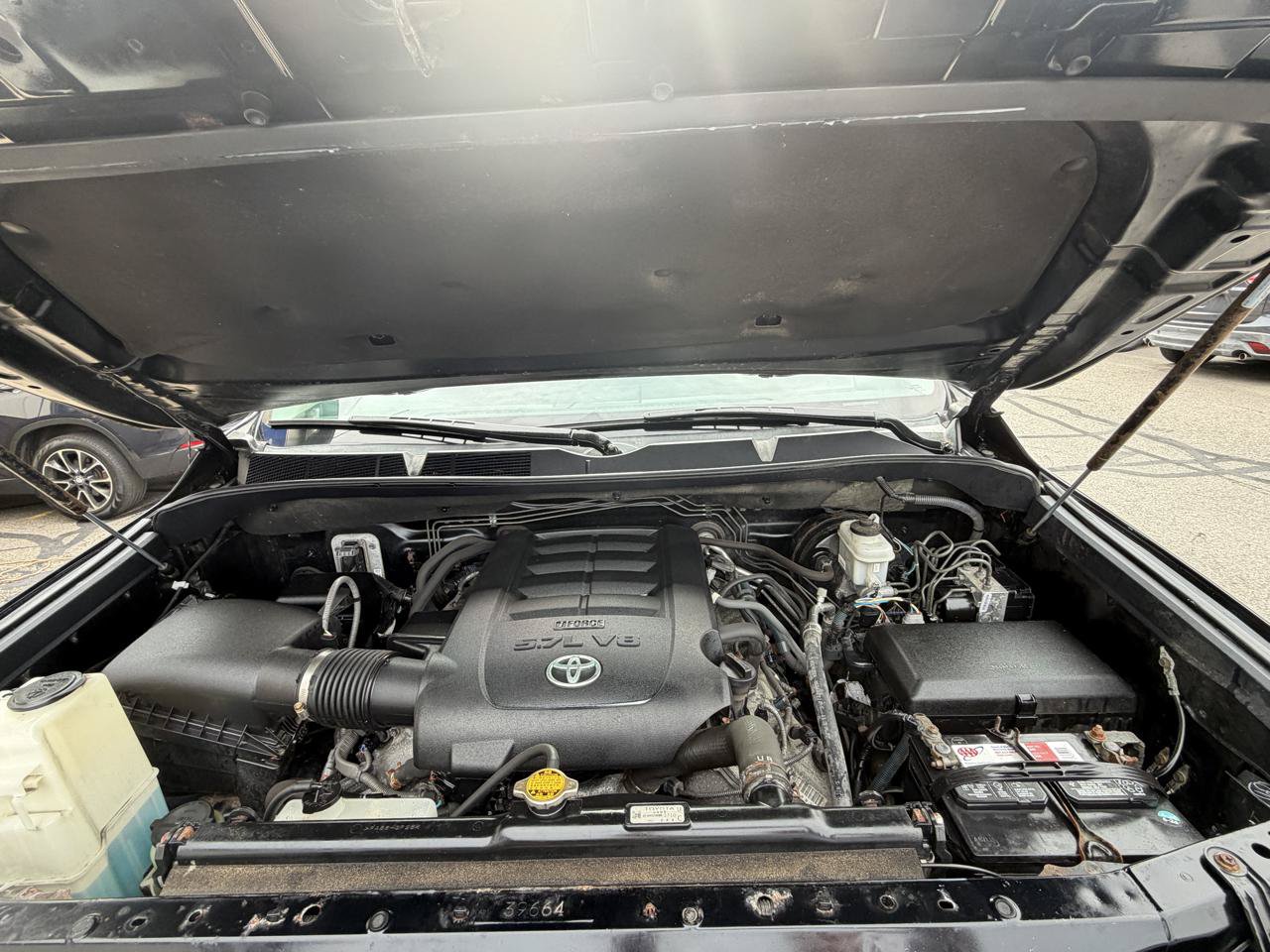 Used 2014 Toyota Tundra Limited w/ Limited Premium Package AWD/4WD image 21
