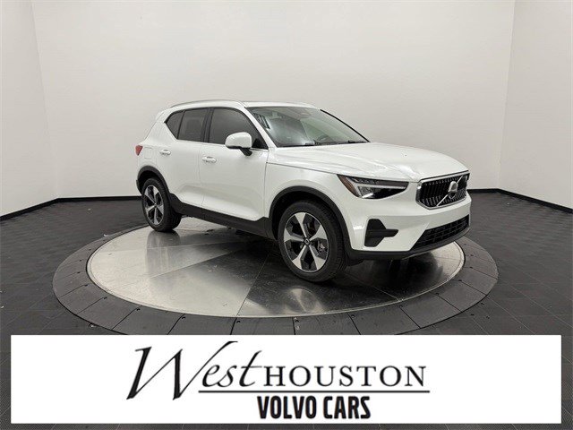New 2025 Volvo XC40 B5 Core w/ Protection Package Premier