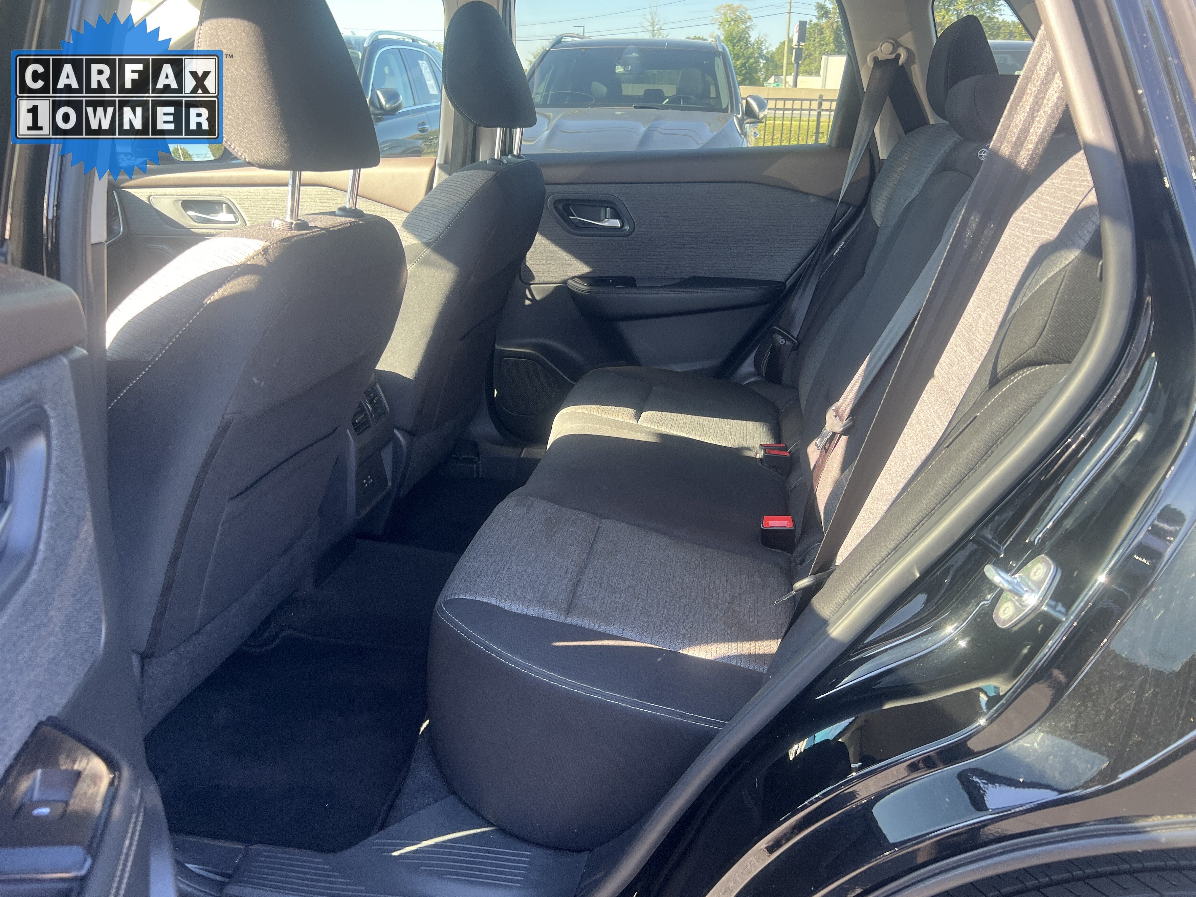 Used 2022 Nissan Rogue SV FWD image 33