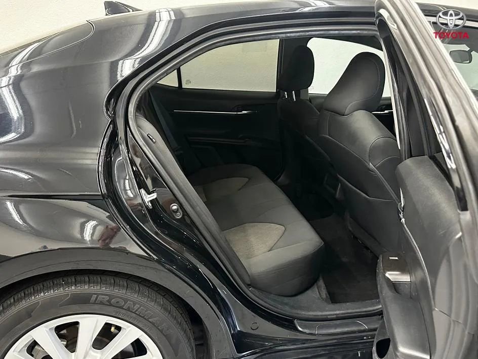 Used 2022 Toyota Camry LE FWD image 15