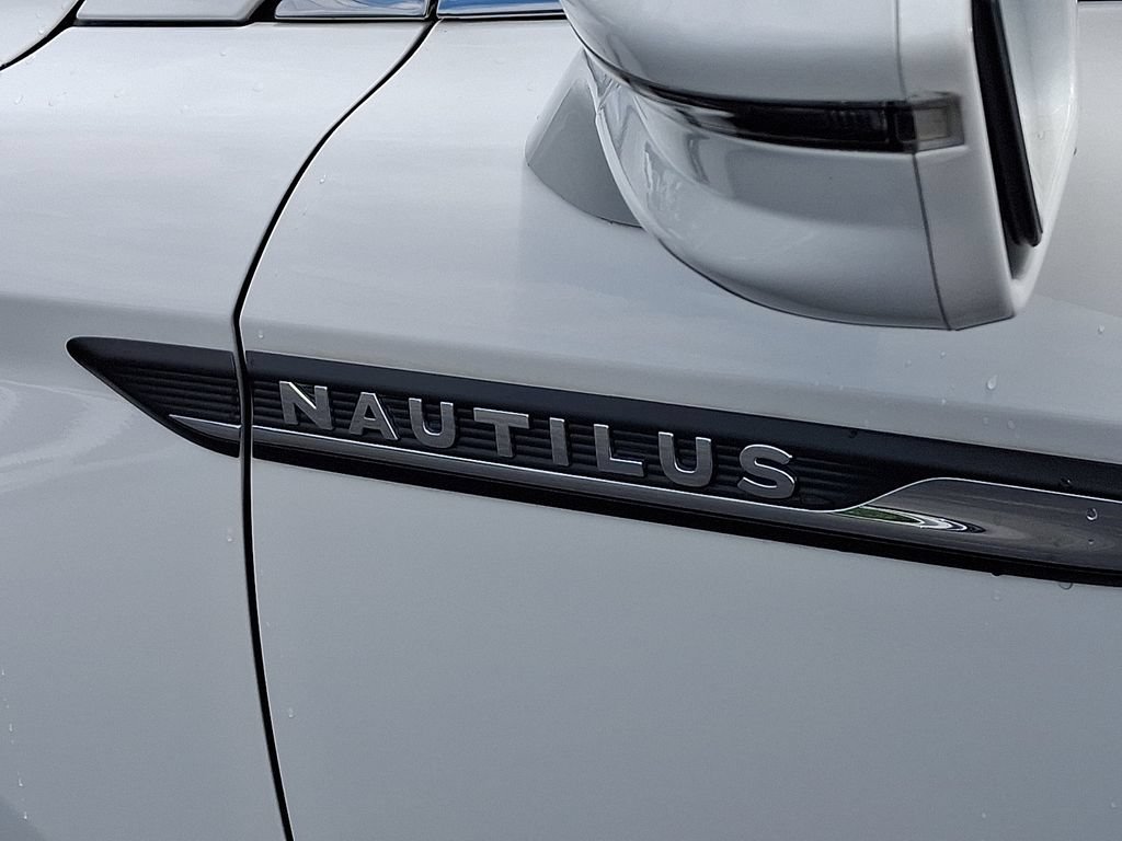 Certified 2023 Lincoln Nautilus Reserve AWD/4WD image 30