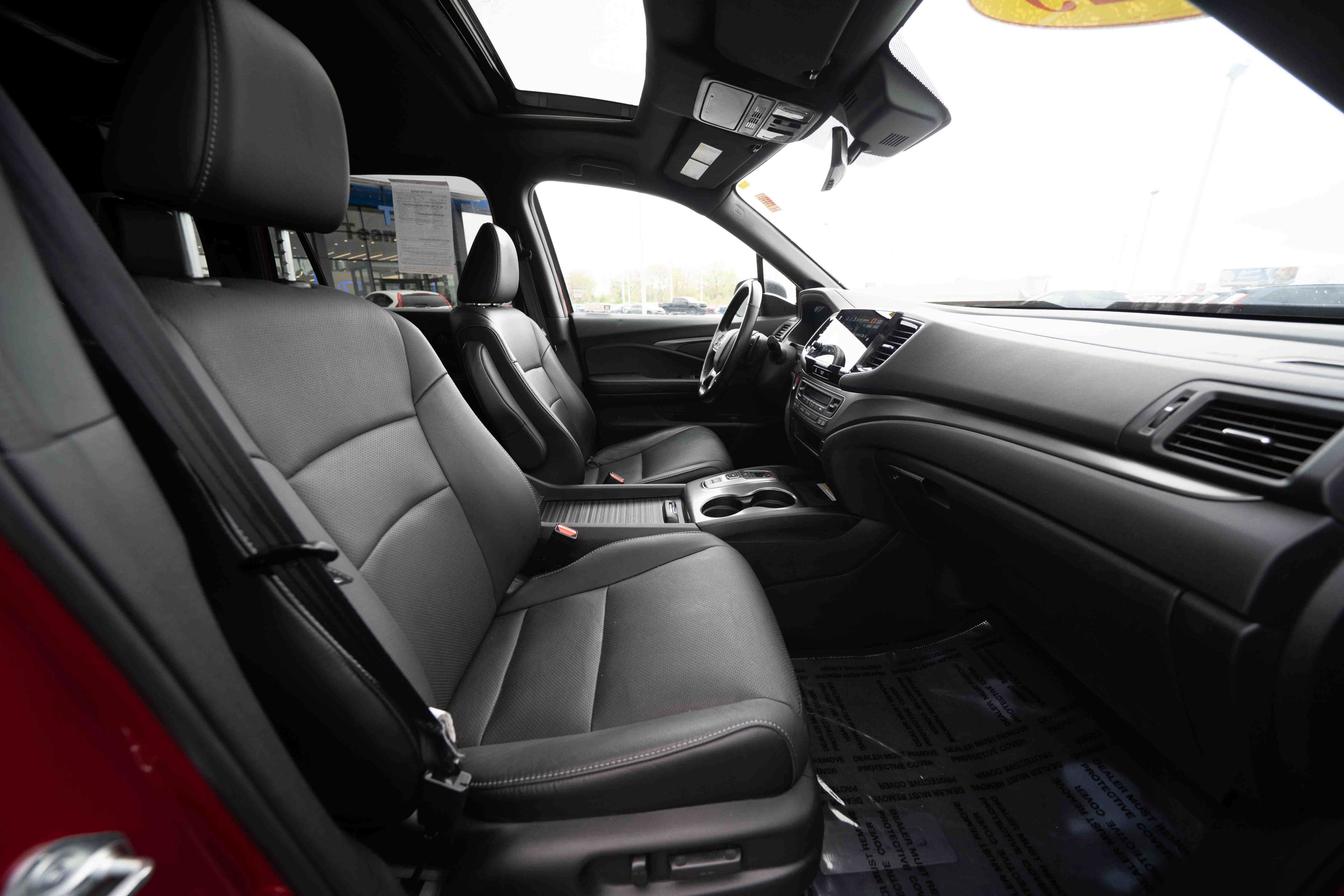 Used 2023 Honda Passport EX-L image 27