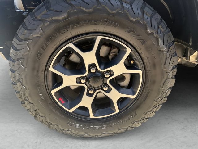 Used 2021 Jeep Wrangler Sport AWD/4WD image 24