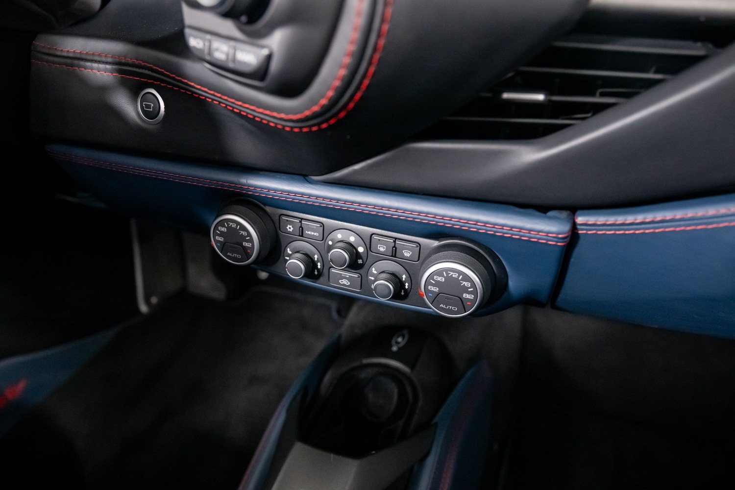 Certified 2019 Ferrari 488 Spider RWD image 36