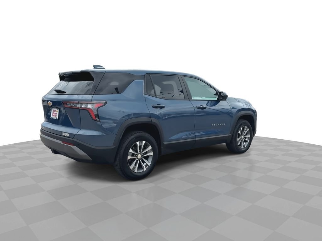 Used 2026 Chevrolet Equinox LT AWD/4WD image 40