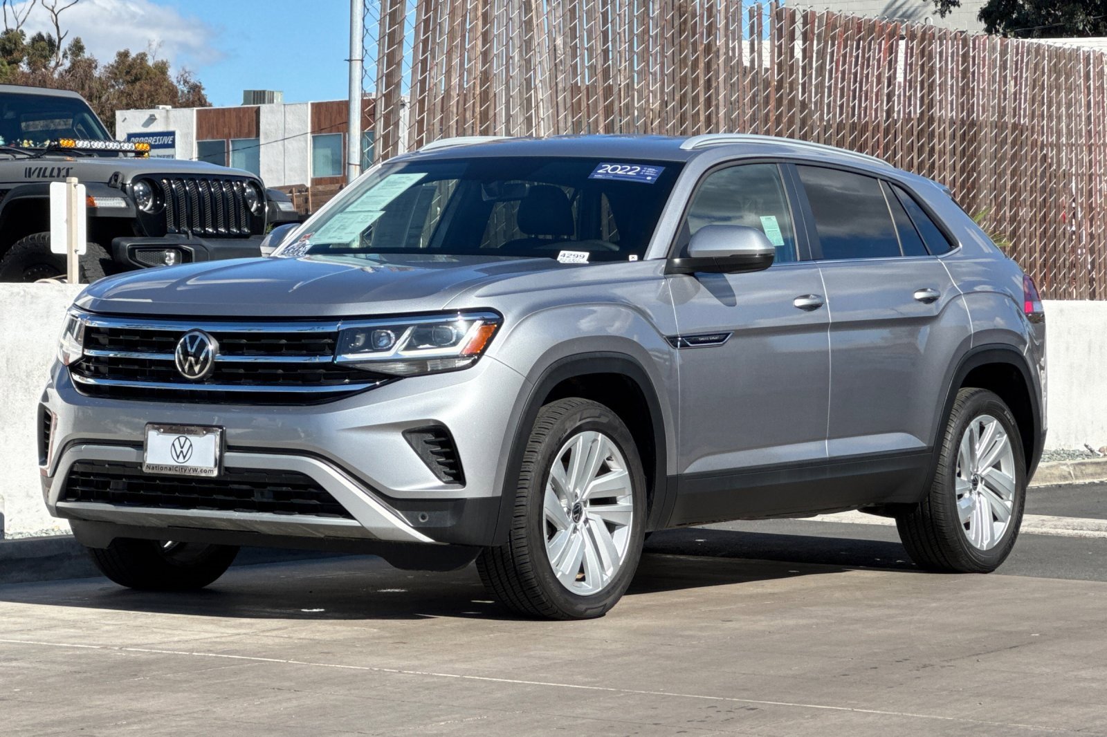 Certified 2022 Volkswagen Atlas Cross Sport SE image 9