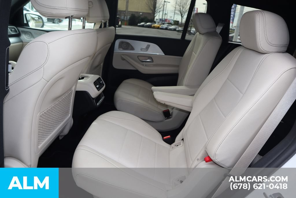 Used 2025 Mercedes-Benz GLS 450 4MATIC image 21