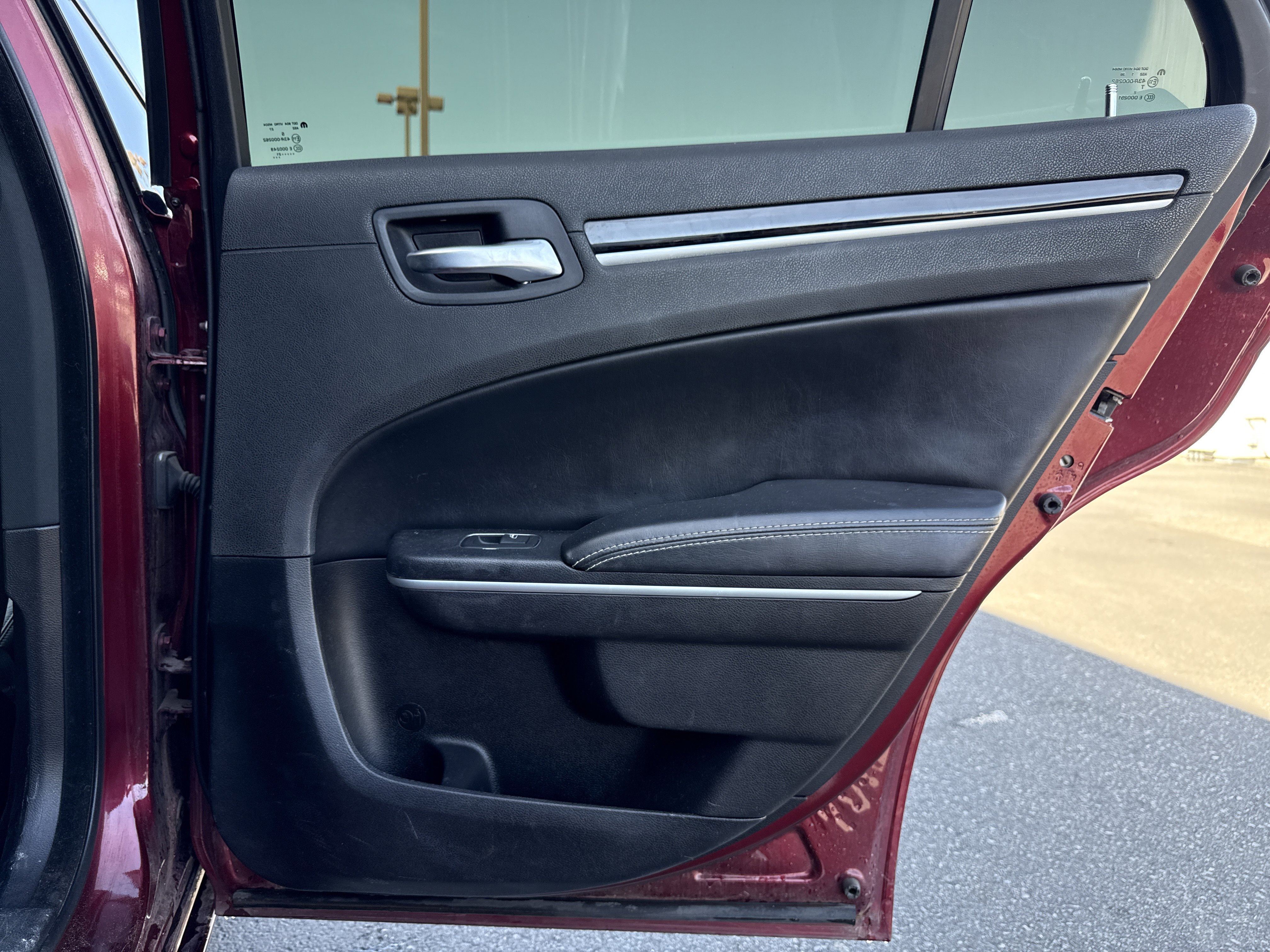 Used 2021 Chrysler 300 S image 32