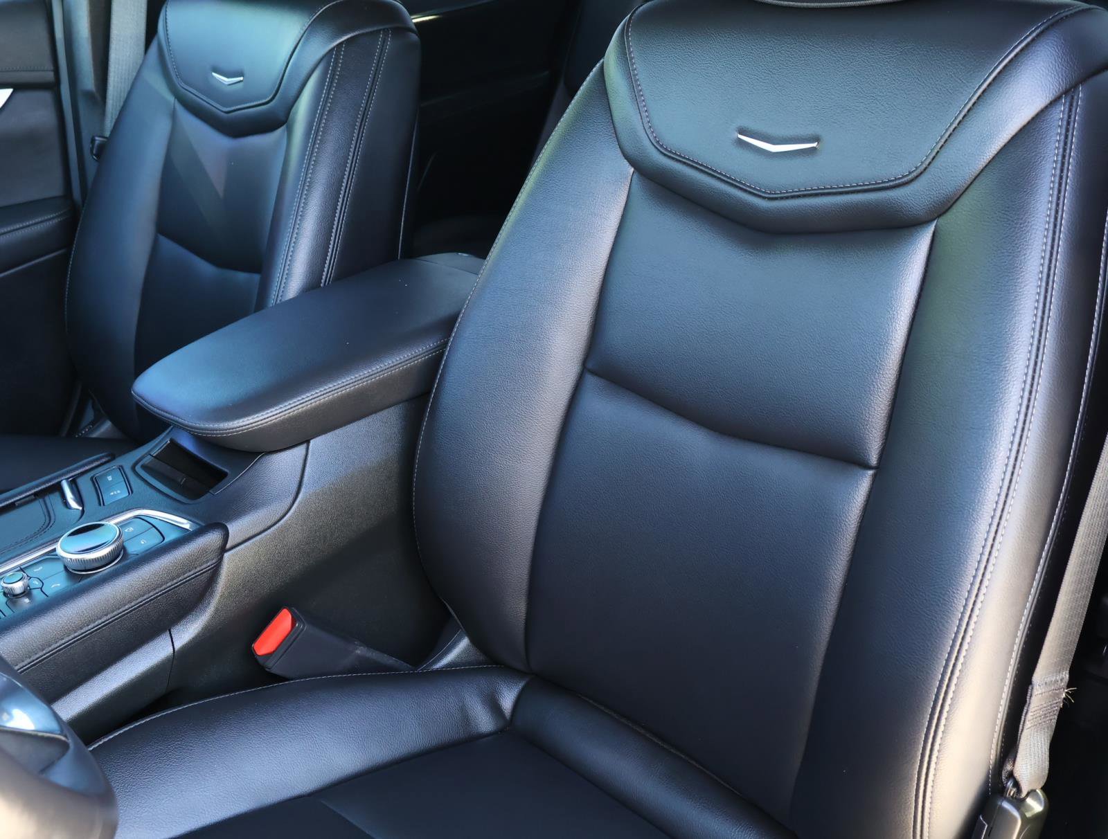 Certified 2024 Cadillac XT6 Luxury image 19