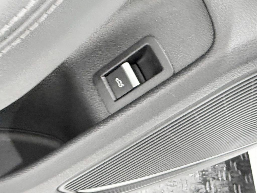 Used 2024 Audi A4 2.0T Premium Plus image 27