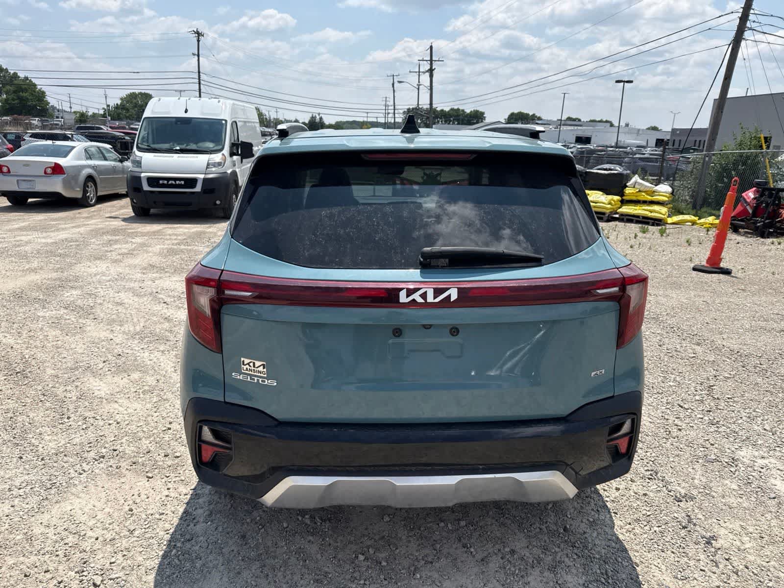 Used 2024 Kia Seltos EX AWD/4WD image 13