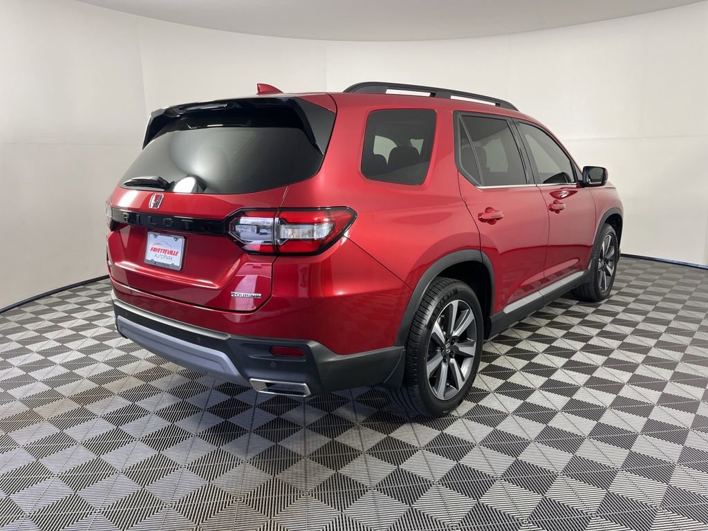 Used 2024 Honda Pilot Touring image 18