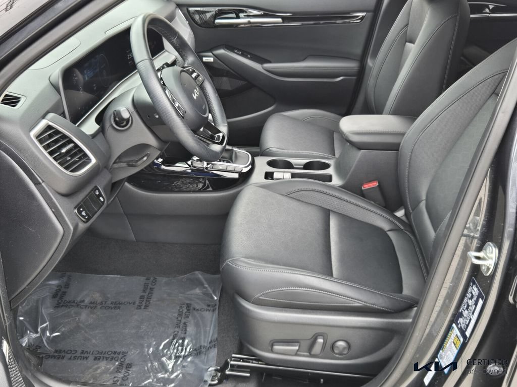 Certified 2025 Kia Seltos SX AWD/4WD image 10