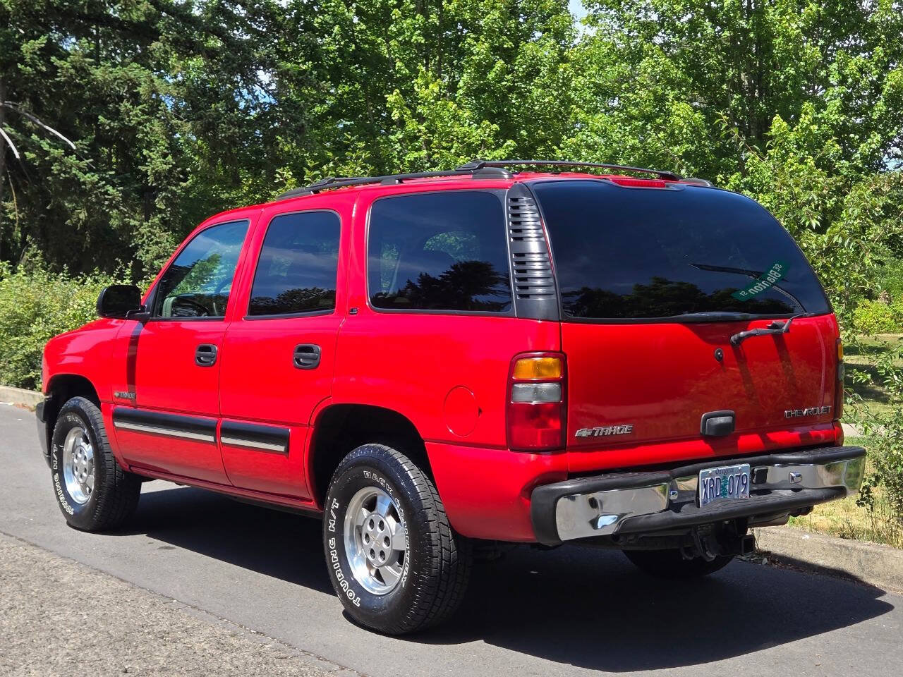Used 2000 Chevrolet Tahoe LS w/ LS Preferred Equipment Group AWD/4WD image 9