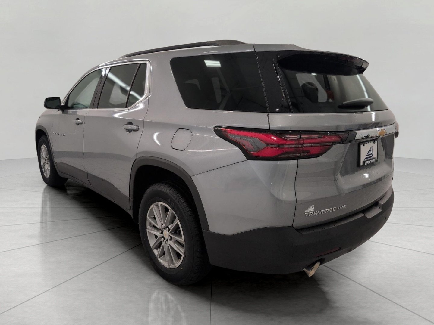 Used 2023 Chevrolet Traverse LT w/ LPO, Floor Liner Package AWD/4WD image 20