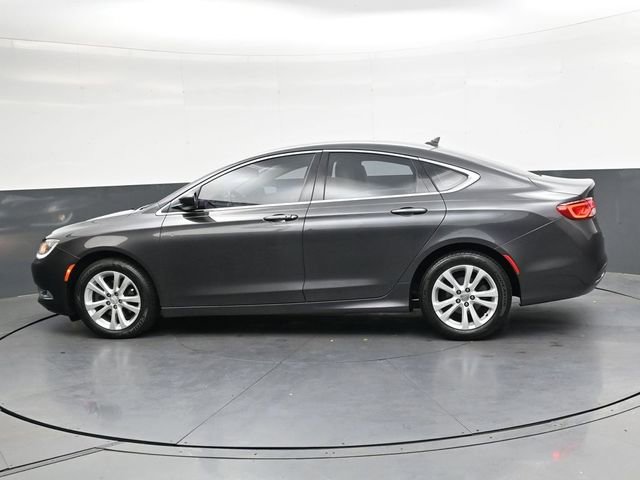 Used 2017 Chrysler 200 Limited Platinum image 7