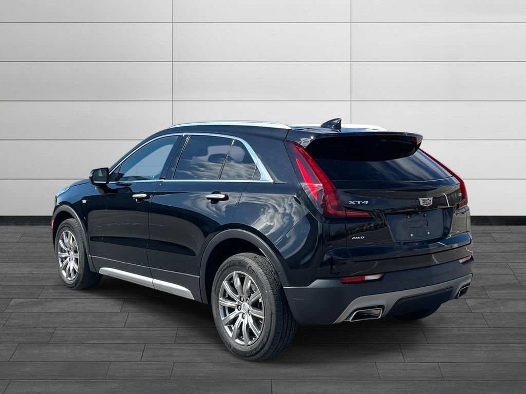 Used 2023 Cadillac XT4 Premium Luxury w/ Enhanced Visibility Package image 3