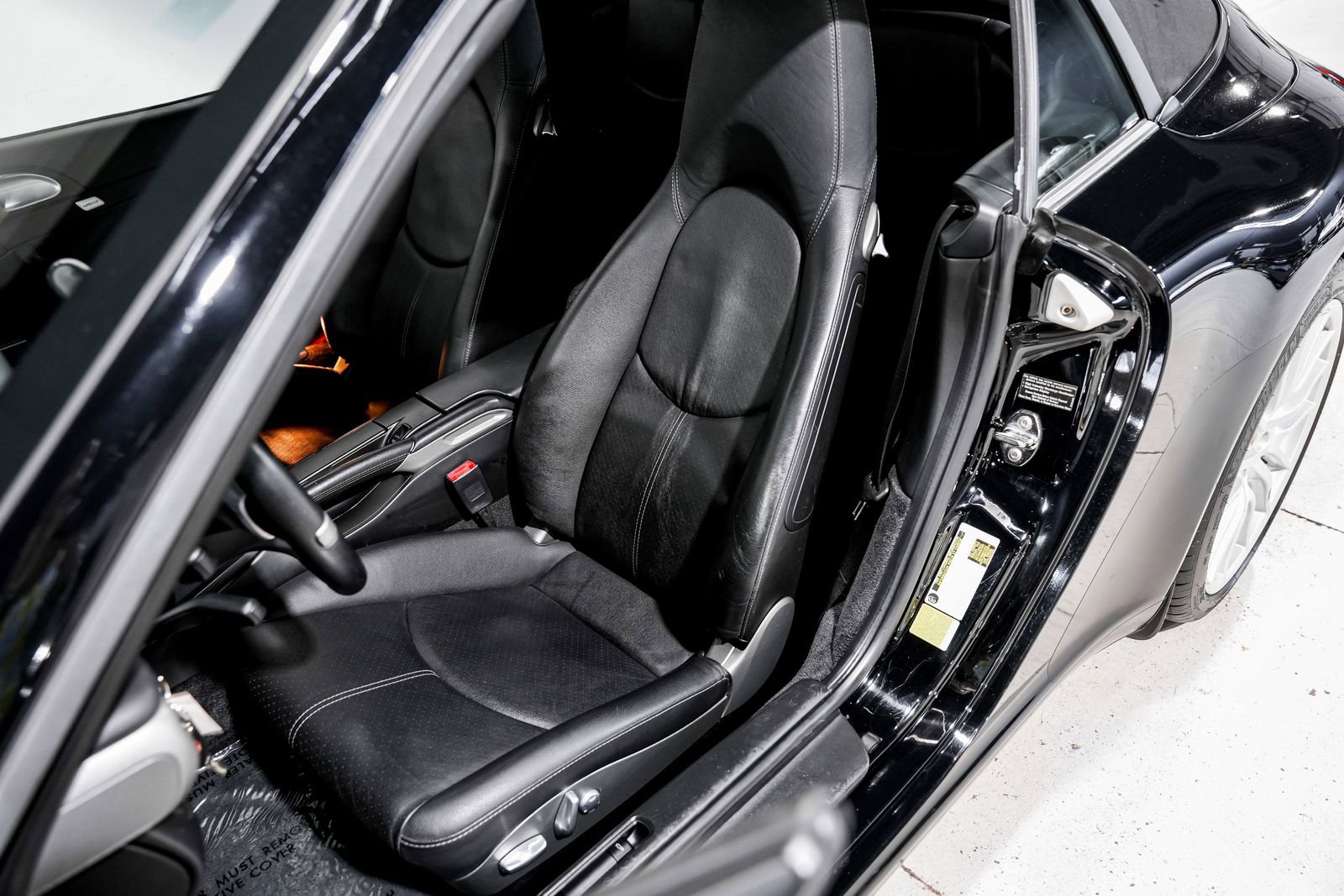 Used 2009 Porsche 911 Carrera RWD image 18