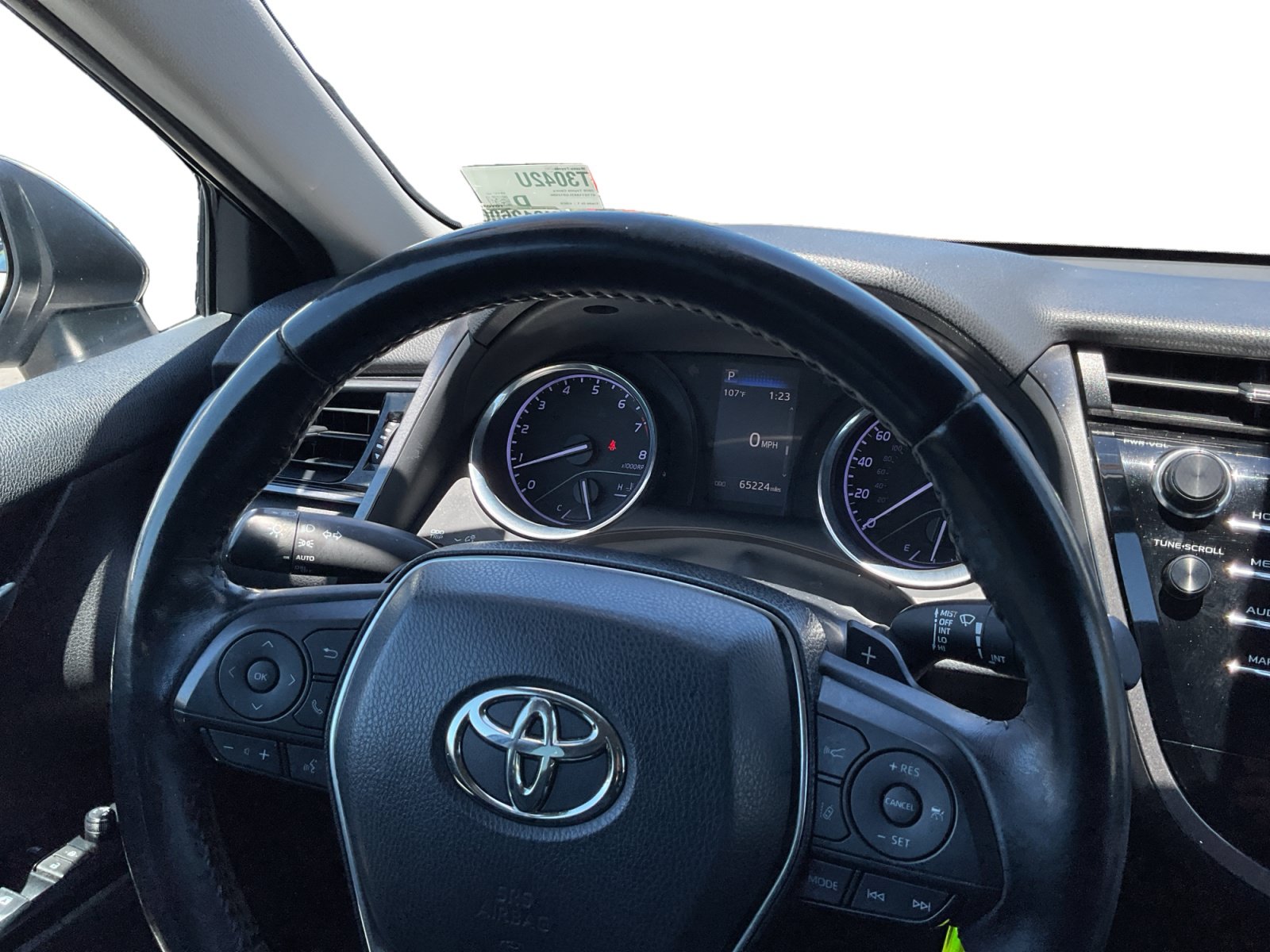 Used 2020 Toyota Camry SE w/ Carpet Mat Package FWD image 12