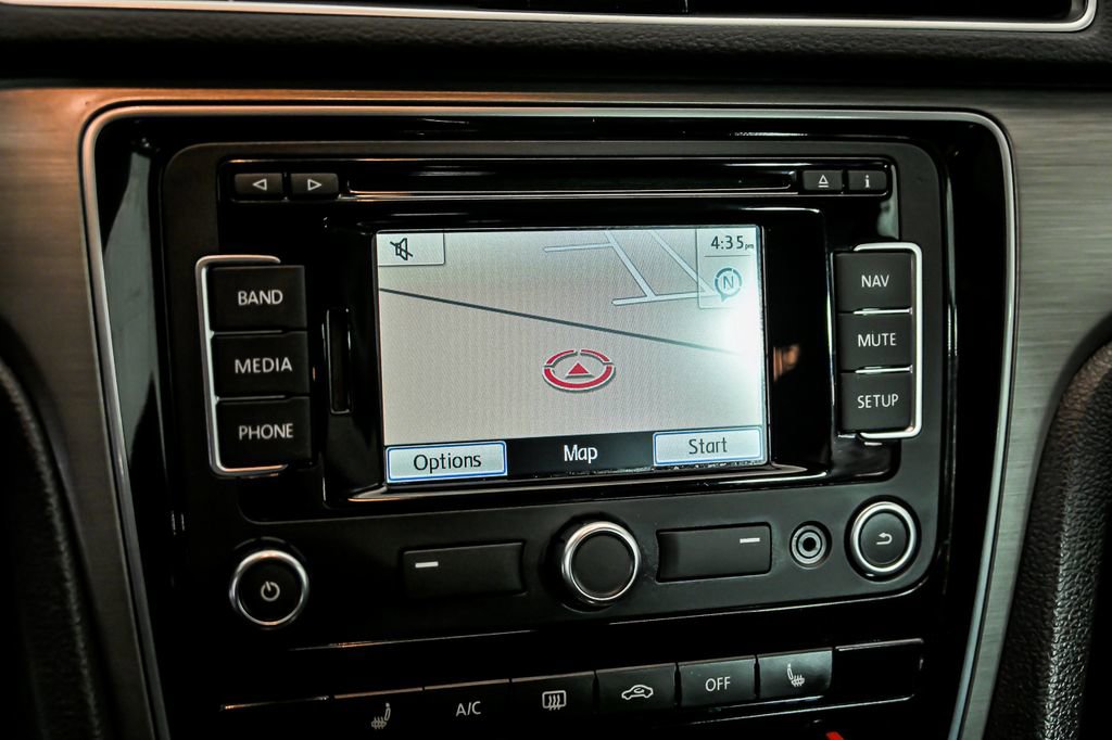 Used 2014 Volkswagen Passat 1.8T SE image 22