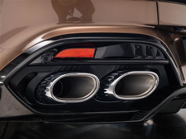 New 2026 Aston Martin Vanquish image 31