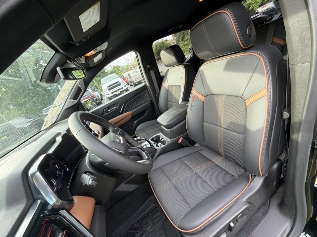 Used 2026 GMC Canyon AT4 AWD/4WD image 15