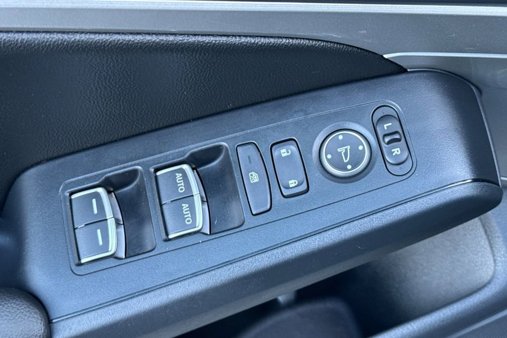 Certified 2024 Acura Integra Base image 16