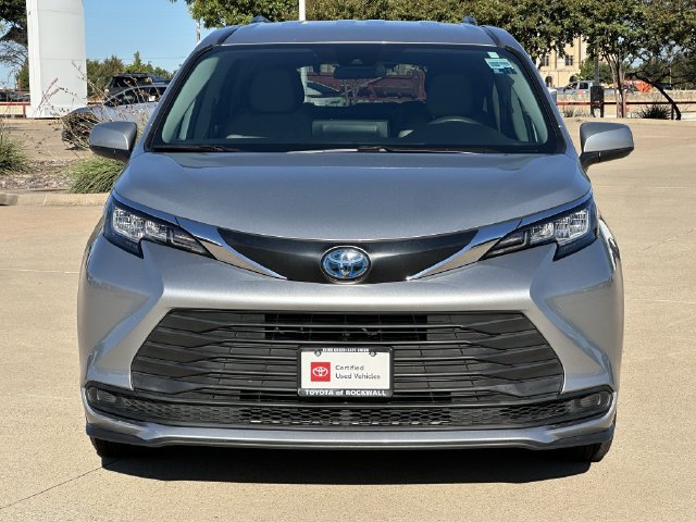 Certified 2023 Toyota Sienna LE FWD image 7