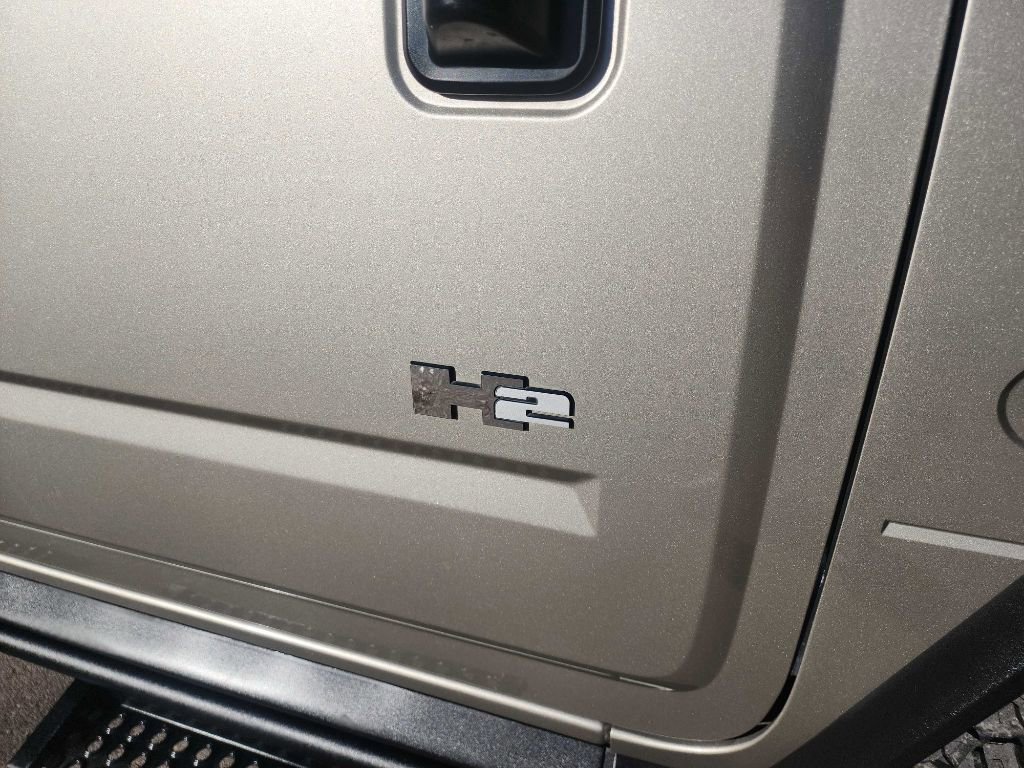 Used 2005 HUMMER H2 w/ Preferred Equipment Group image 13