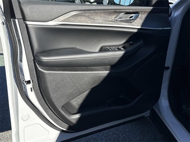 New 2026 Jeep Grand Cherokee Laredo image 21