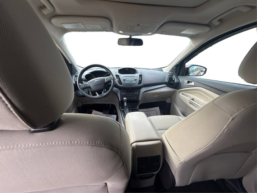 Used 2017 Ford Escape SE w/ SE Cold Weather Package image 34