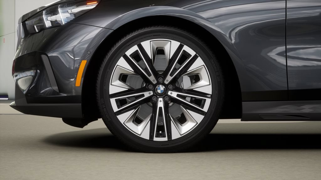 Used 2026 BMW 530i RWD image 33