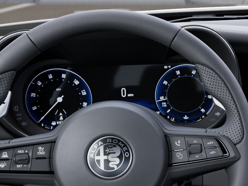 New 2025 Alfa Romeo Giulia AWD w/ Driving Assist Package image 18