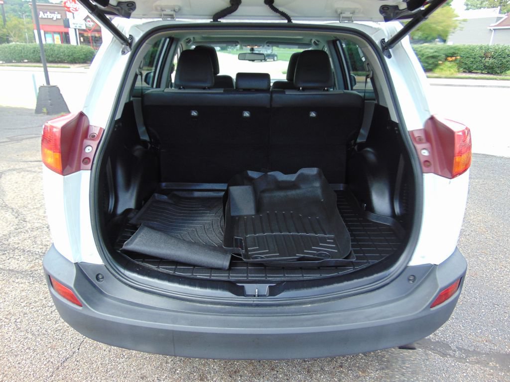 Used 2014 Toyota RAV4 Limited AWD/4WD image 35