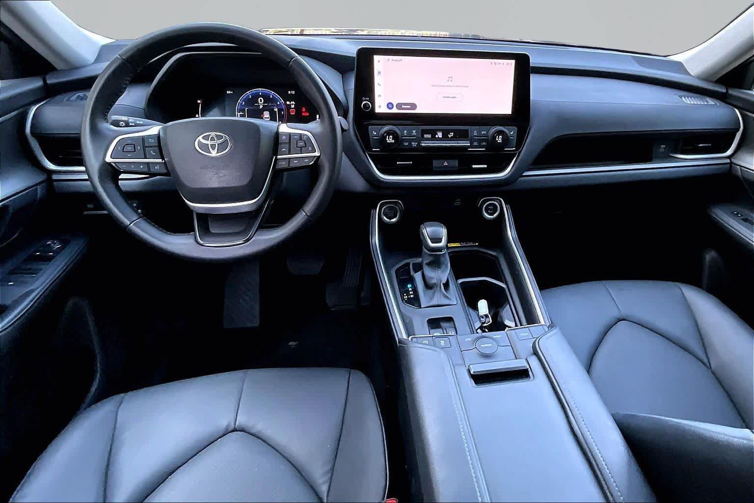 Used 2025 Toyota Grand Highlander FWD image 16