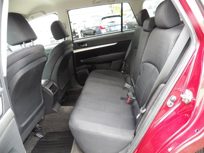 Used 2012 Subaru Outback 2.5i Premium AWD/4WD image 8