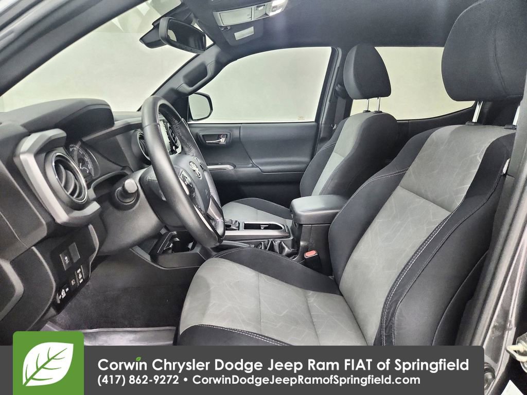 Used 2020 Toyota Tacoma TRD Sport image 19