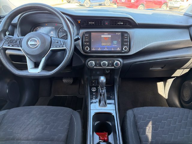 Used 2023 Nissan Kicks SV FWD image 9
