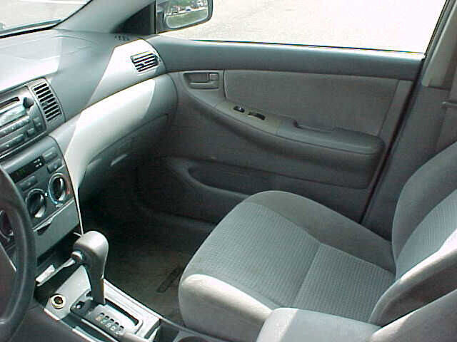 Used 2005 Toyota Corolla LE image 14
