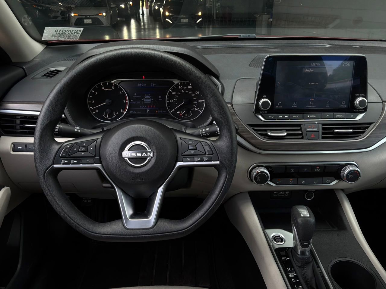 Used 2025 Nissan Altima 2.5 SV FWD image 14