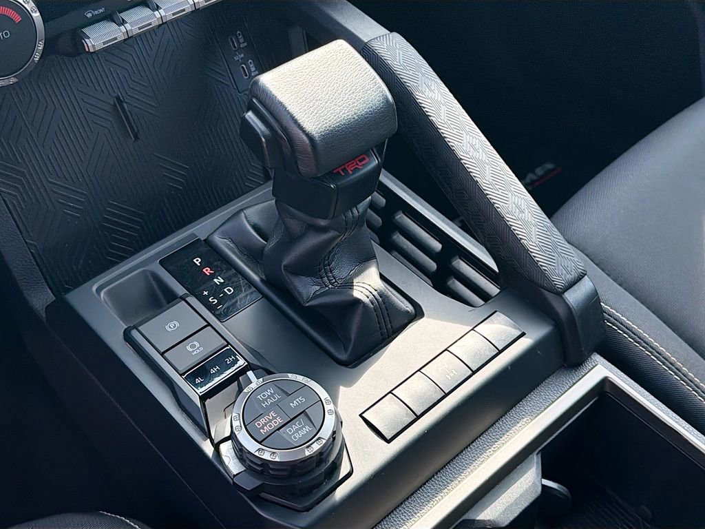 Used 2024 Toyota Tacoma TRD Off-Road image 26