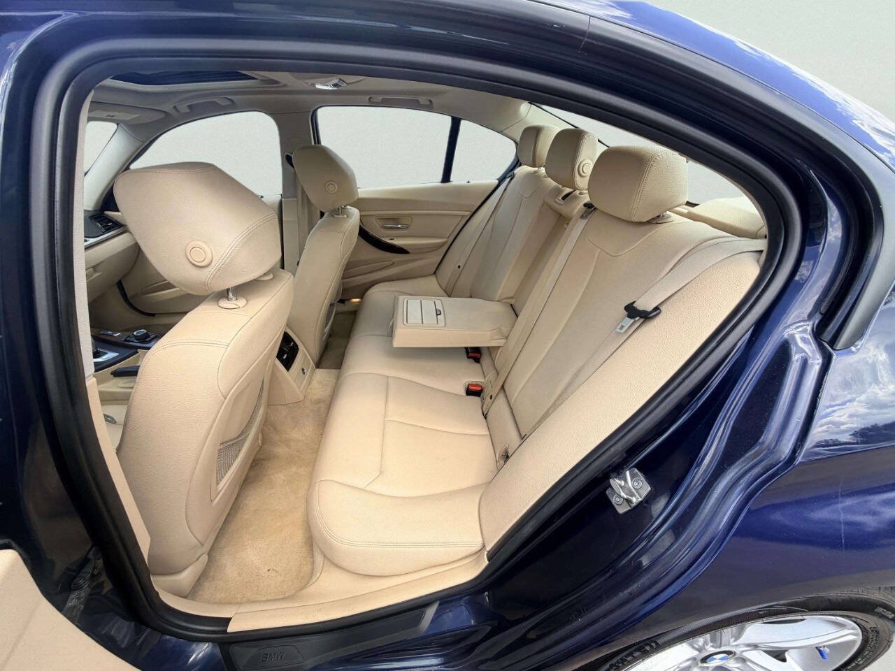 Used 2013 BMW 328i xDrive Sedan AWD/4WD image 23