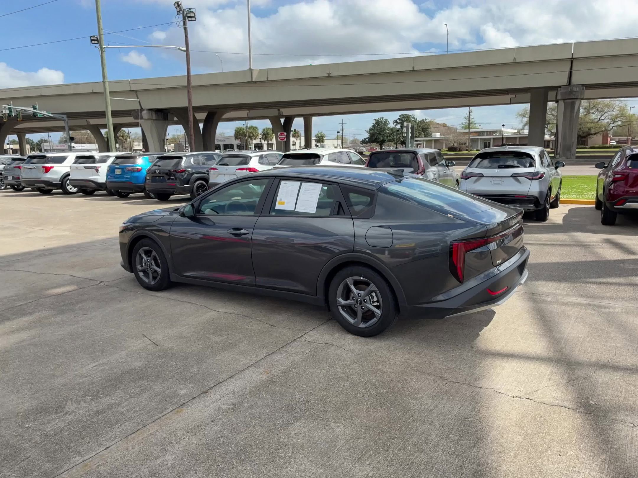 Used 2025 Kia K4 LXS image 11